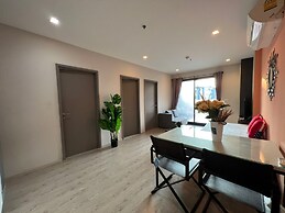 The Base Central Pattaya by Mickey