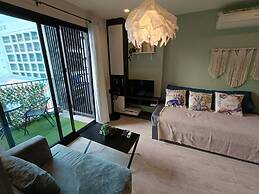 The Base Central Pattaya by Mickey