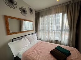 The Base Central Pattaya by Mickey