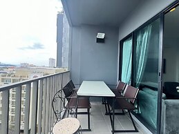 The Base Central Pattaya by Mickey