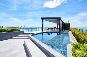 The Base Central Pattaya by Mickey