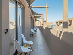 Golden Bee Lifestyle