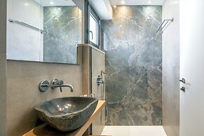 Golden Bee Lifestyle