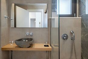 Golden Bee Lifestyle