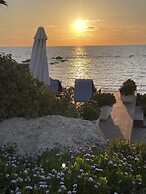 Townhouse With Pool 5 Minute Walk to Beach