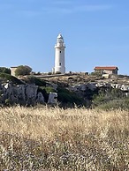 Townhouse With Pool 5 Minute Walk to Beach