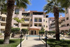 2 Bed Townhouse Sleeps 4 - Pool - Patio & Balcony