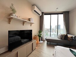 Edge Central Pattaya by Mickey