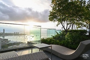 Edge Central Pattaya by Mickey