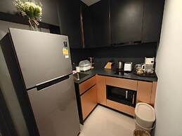 Edge Central Pattaya by Mickey