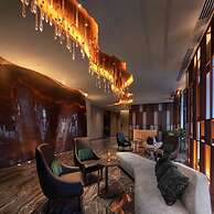 Edge Central Pattaya by Mickey