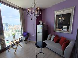 Edge Central Pattaya by Mickey