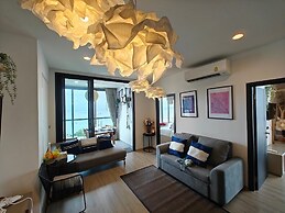 Edge Central Pattaya by Mickey