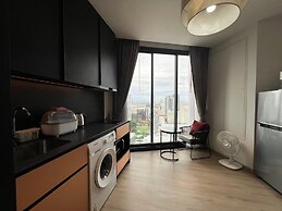 Edge Central Pattaya by Mickey