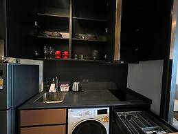 Edge Central Pattaya by Mickey