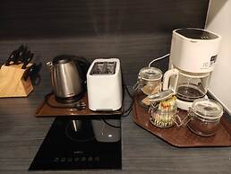 Edge Central Pattaya by Mickey