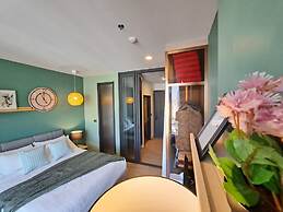 Edge Central Pattaya by Mickey