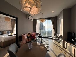 Edge Central Pattaya by Mickey