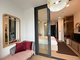 Edge Central Pattaya by Mickey