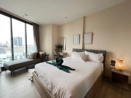 Edge Central Pattaya by Mickey