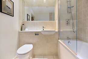 The Enfield Sanctuary - Modern 1bdr Flat With Balcony