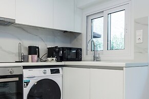 Cozy 1 Bd Basement Apt in Pagrati