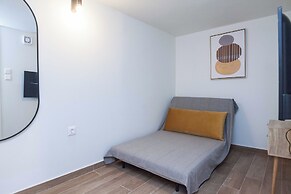 Cozy 1 Bd Basement Apt in Pagrati