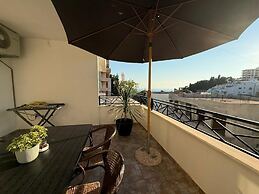 Superior Onebedroom Apartment