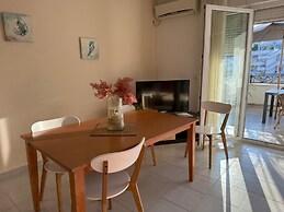 Superior Onebedroom Apartment