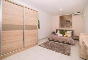 Superior Onebedroom Apartment