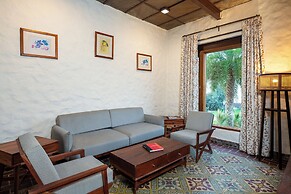 Amritara Olive Trotter