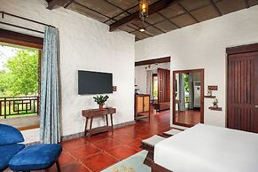 Amritara Olive Trotter