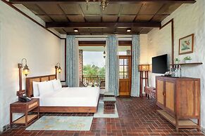 Amritara Olive Trotter