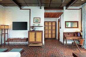 Amritara Olive Trotter