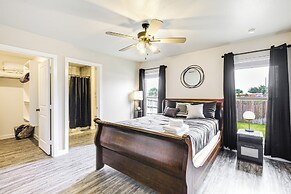 'urbana Cabana:' Modern Home 8 Mi to Texas Tech!