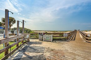 'escape to Sea-ality' Gulf Shores Beach Condo!