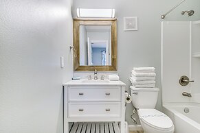 'escape to Sea-ality' Gulf Shores Beach Condo!