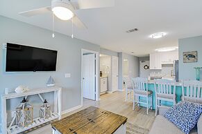 'escape to Sea-ality' Gulf Shores Beach Condo!