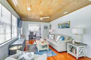 Walk to Ocean: Pearl Cottage in Atlantic Beach