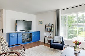 Near Trails & Town: Anchorage Apt w/ Shared Yard