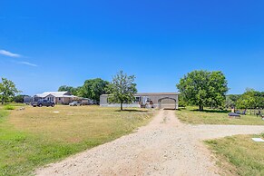 Pet-friendly Kempner Escape Near Parks & Trails!