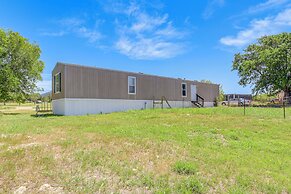 Pet-friendly Kempner Escape Near Parks & Trails!