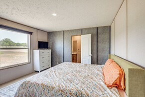 Pet-friendly Kempner Escape Near Parks & Trails!