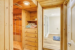 Greers Ferry Home w/ Fire Pit Near Shiloh Marina!