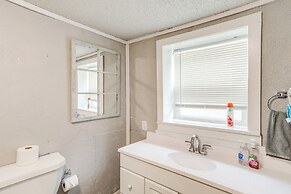 Greers Ferry Home w/ Fire Pit Near Shiloh Marina!