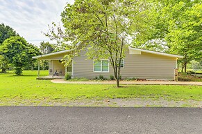 Greers Ferry Home w/ Fire Pit Near Shiloh Marina!