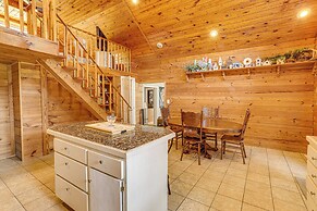 Greers Ferry Home w/ Fire Pit Near Shiloh Marina!