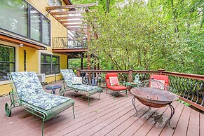 'chateau on Compass Creek' Hayesville Apartment!