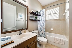 Golf & Hike: Lehigh Acres Home w/ Pool & Lanai