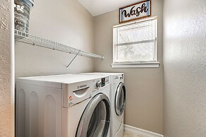 Golf & Hike: Lehigh Acres Home w/ Pool & Lanai